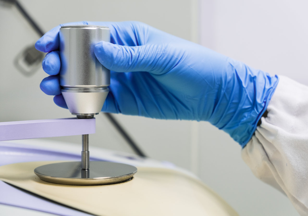 Plastanalisi Precision Testing for Plastics Plastanalisi Precision Testing for Plastics